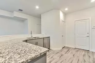 13315 Tetris Dr, Houston, TX 77048 - Photo 8