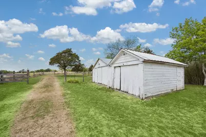 5130 Wonder Hill Road, Chappell Hill, TX 77426 - Photo 28