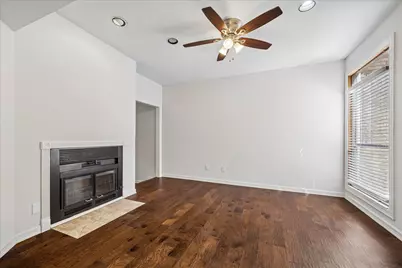 56 Bayou Pointe Drive, Houston, TX 77063 - Photo 12