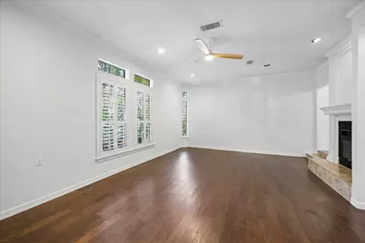 56 Bayou Pointe Drive, Houston, TX 77063 - Photo 10