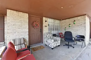 10119 Hannon Dr, Houston, TX 77040 - Photo 2