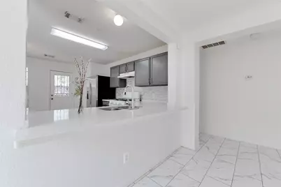 8510 Village Hollow Lane, Houston, TX 77072 - Photo 10