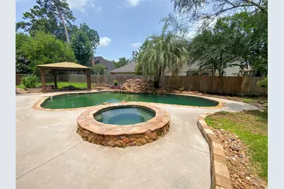 1810 Seven Maples Drive, Houston, TX 77345 - Photo 46