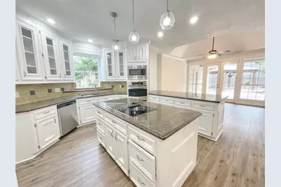 1810 Seven Maples Drive, Houston, TX 77345 - Photo 14