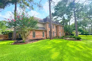 1810 7 Maples Dr, Houston, TX 77345 - Photo 4