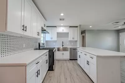 5107 Sycamore Avenue, Pasadena, TX 77503 - Photo 10