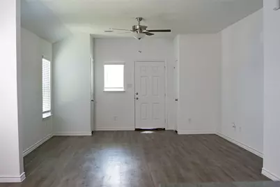 507 Oak Chase Avenue, Dayton, TX 77535 - Photo 6