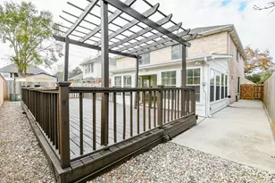 815 Robins Way, Stafford, TX 77477 - Photo 46