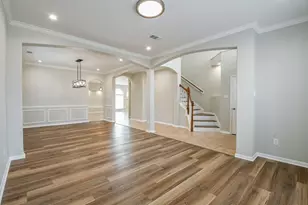 815 Robins Way, Stafford, TX 77477 - Photo 6