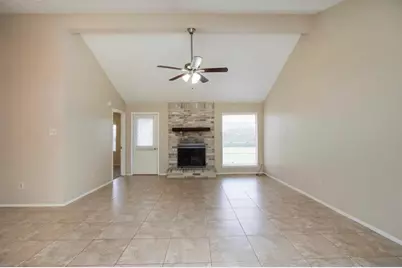 5815 Heather Street, League City, TX 77573 - Photo 4