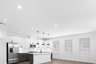 2056 Johanna Dr, Houston, TX 77055 - Photo 12