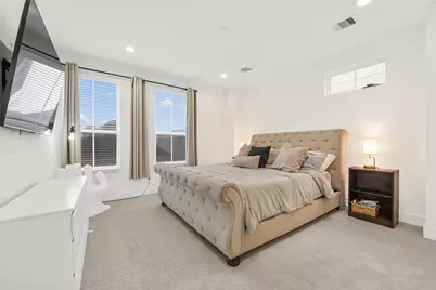 2056 Johanna Drive #D, Houston, TX 77055 - Photo 16
