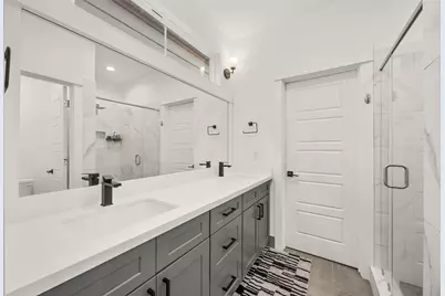 2056 Johanna Drive #D, Houston, TX 77055 - Photo 18