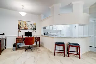 2111 Welch St, Houston, TX 77019 - Photo 2