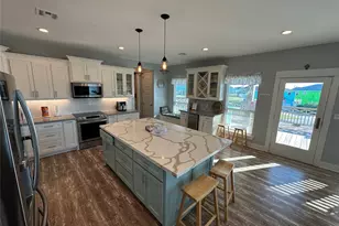 2429 Sand Castle Dr, Crystal Beach, TX 77650 - Photo 20