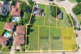 5502 McCulloch Cir, Houston, TX 77056 - Photo 1