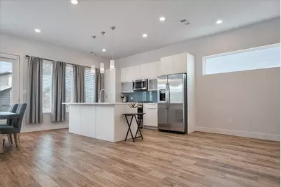 4413 Santorini Ln, Houston, TX 77045 - Photo 6