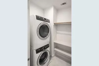 4413 Santorini Ln, Houston, TX 77045 - Photo 12