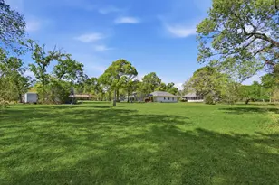 33403 Doe Dr, Magnolia, TX 77355 - Photo 40