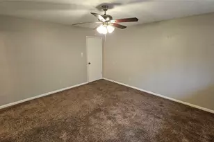 1404 Cactus St, Baytown, TX 77521 - Photo 20