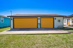 803 Cr 202, Sargent, TX 77414 - Photo 2