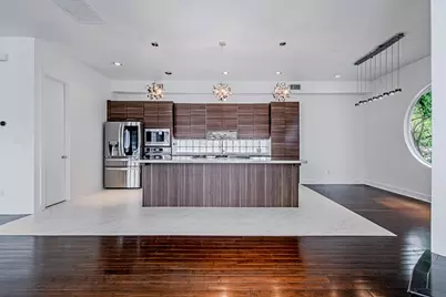 2025 Colquitt Street #E, Houston, TX 77098 - Photo 10