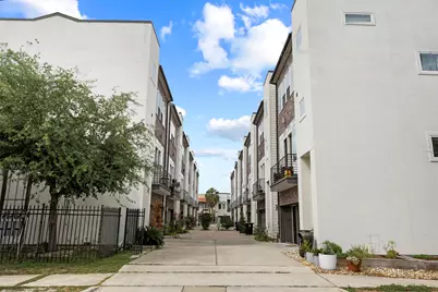 5528 Cornish Street #E, Houston, TX 77007 - Photo 2