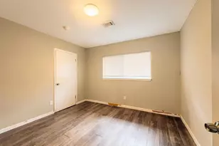12610 S Coast Dr, Houston, TX 77047 - Photo 10