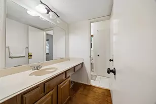 9815 Walnut Glen Dr, Houston, TX 77064 - Photo 16