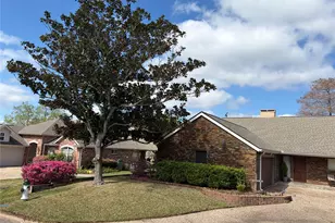 1122 Lakeside Dr, Huntsville, TX 77320 - Photo 2