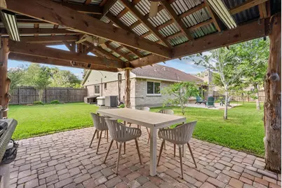 1118 Killarney Avenue, Friendswood, TX 77546 - Photo 34