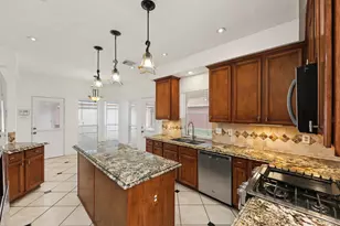 2502 Meadow Tree Ln, Spring, TX 77388 - Photo 10