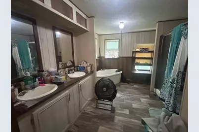 5318 Lesleigh Circle, Orange, TX 77632 - Photo 16