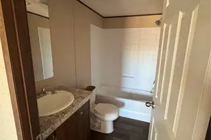 3149 County Rd 124, Floresville, TX 78114 - Photo 8