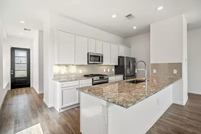 613 Royal Arch Drive, Conroe, TX 77304 - Photo 4