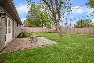 5739 Cartagena Street, Houston, TX 77035 - Photo 18