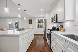 5739 Cartagena St, Houston, TX 77035 - Photo 8