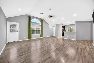 7815 Koloa River Court, Houston, TX 77040 - Photo 4