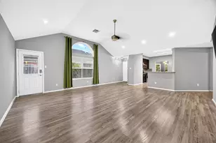 7815 Koloa River Ct, Houston, TX 77040 - Photo 4