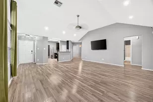 7815 Koloa River Ct, Houston, TX 77040 - Photo 6