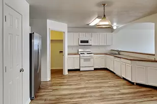 2518 Halstead Dr, Spring, TX 77386 - Photo 2