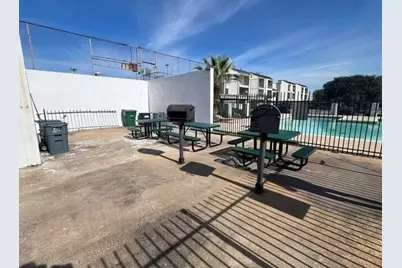 2830 S Bartell Drive #27, Houston, TX 77054 - Photo 8