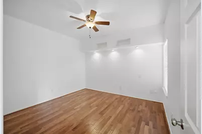 2011 Spenwick Drive #717, Houston, TX 77055 - Photo 12