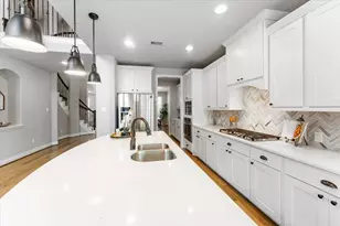 18843 Collins View Dr Dr, New Caney, TX 77357 - Photo 4