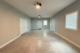 20380 Doral Dr, Huntsville, TX 77320 - Photo 12
