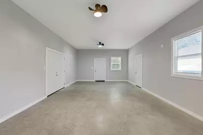 20380 Doral Drive, Huntsville, TX 77320 - Photo 38