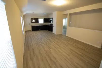 301 N Meadows Drive, Willis, TX 77378 - Photo 6