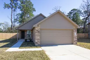 301 N Meadows Dr, Willis, TX 77378 - Photo 1