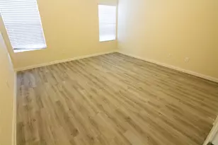 301 N Meadows Dr, Willis, TX 77378 - Photo 8