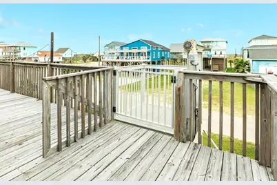 12888 Buccaneer Road, Freeport, TX 77541 - Photo 8